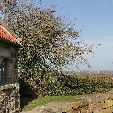 The Piggery Villa Whitby Bagian luar foto